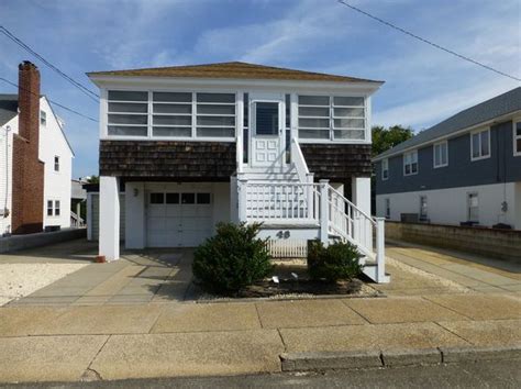 Zillow seaside park nj - 321 North St, Seaside Park, NJ 08752 is currently not for sale. The 1,648 Square Feet single family home is a 3 beds, 3 baths property. This home was built in 1990 and last sold on -- for $--. View more property details, sales history, and Zestimate data on Zillow.